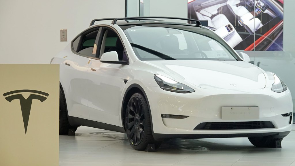 NTSB launches probe into fatal Texas Tesla crash