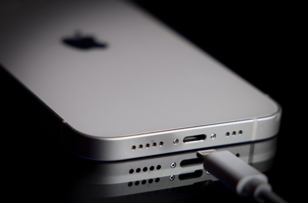 Apple teams up with Klarna to launch a lease-to-own program for iPhones, iPads, and Macs