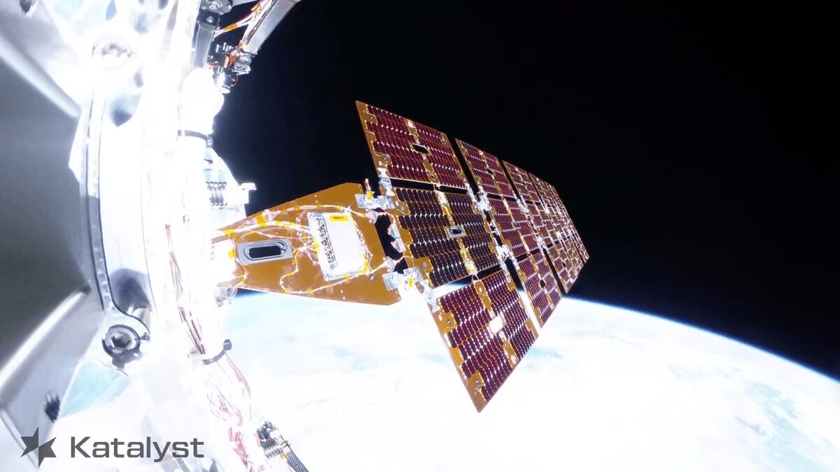 The robot NASA hired to lift a orbital telescope tumbled out of control