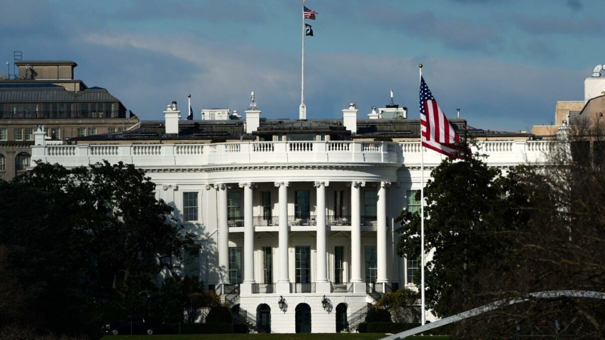 Trump commutes 7-year prison sentence for private equity exec convicted in scheme to defraud more than 10,000 investors