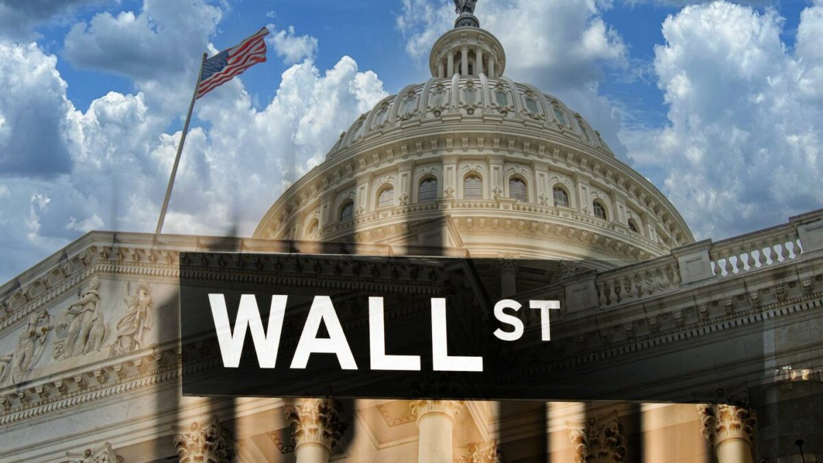 Leaders in Congress outperform rank-and-file lawmakers on stock trades by up to 47% a year, researchers say