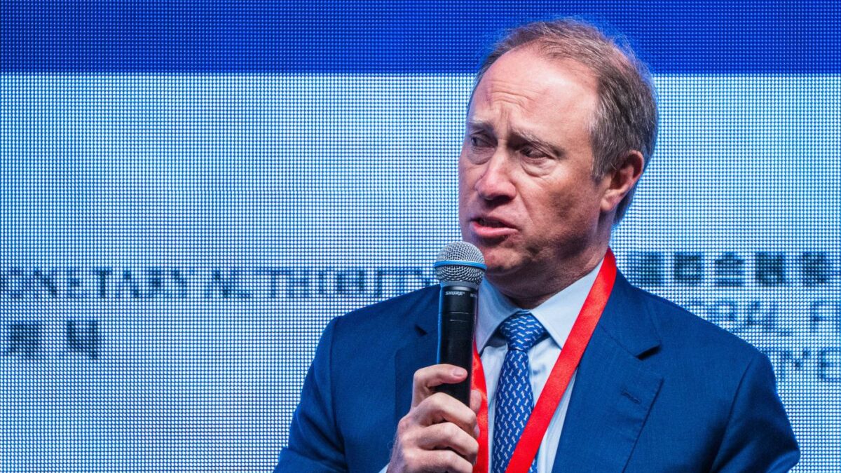 Morgan Stanley considers offloading some of its data-center exposure
