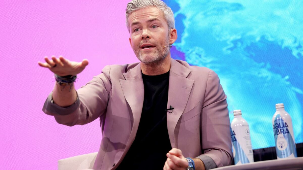 Ryan Serhant says the American city isn’t dying—wealth is ‘multiplying,’ and buyers are flocking to Ohio, Alabama, and the Carolinas
