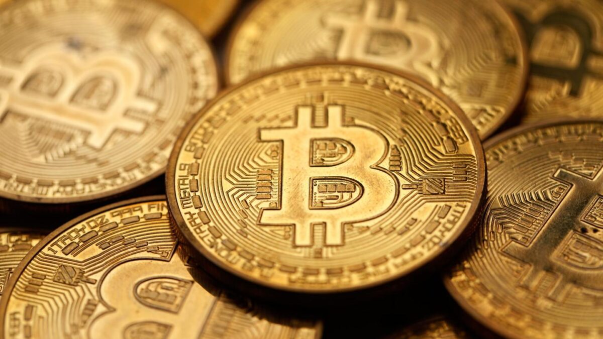 Bitcoin has remained $90,000 since Tuesday.